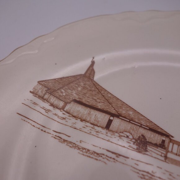 St. Thomas a Becket Pierrefonds, Quebec Decorated in Canada 22K Gold Rim Plate - Picture 11 of 15